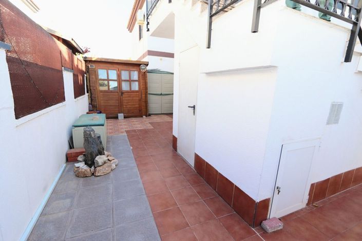 Image No.27-3 Bed Villa for sale