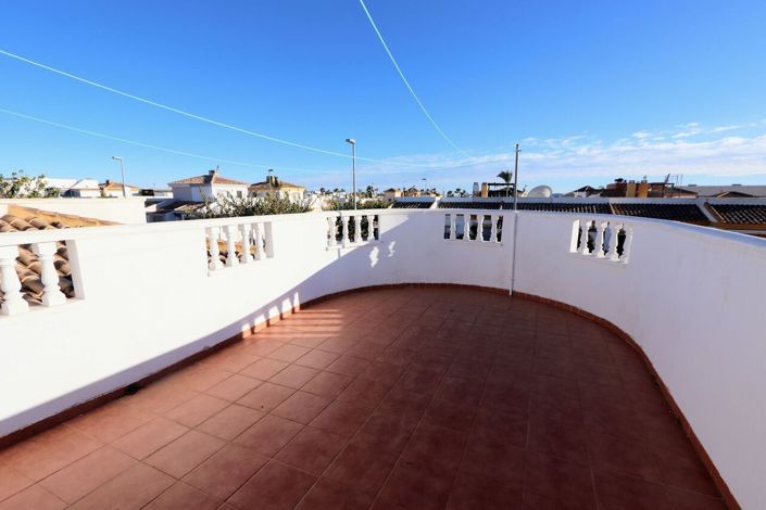 Image No.5-3 Bed Villa for sale