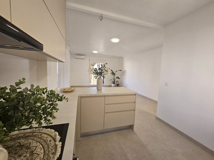 Image No.9-2 Bed Apartment for sale