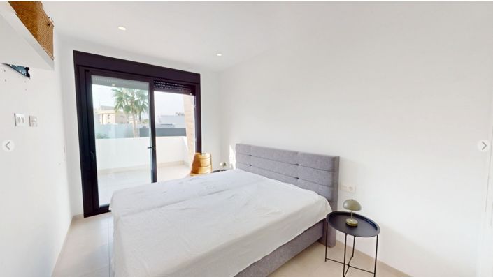 Image No.4-3 Bed Villa for sale