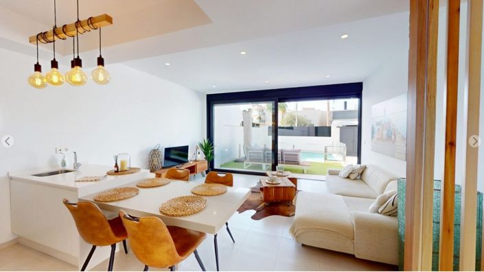 Image No.5-3 Bed Villa for sale