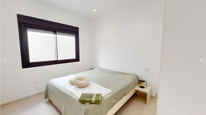 Image No.6-3 Bed Villa for sale