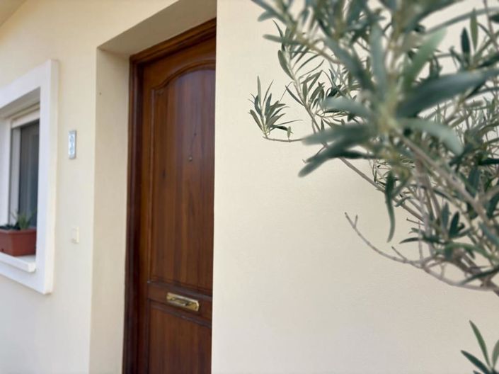 Image No.6-2 Bed Villa for sale