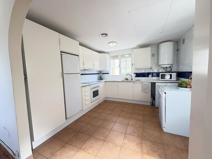 Image No.35-2 Bed Villa for sale