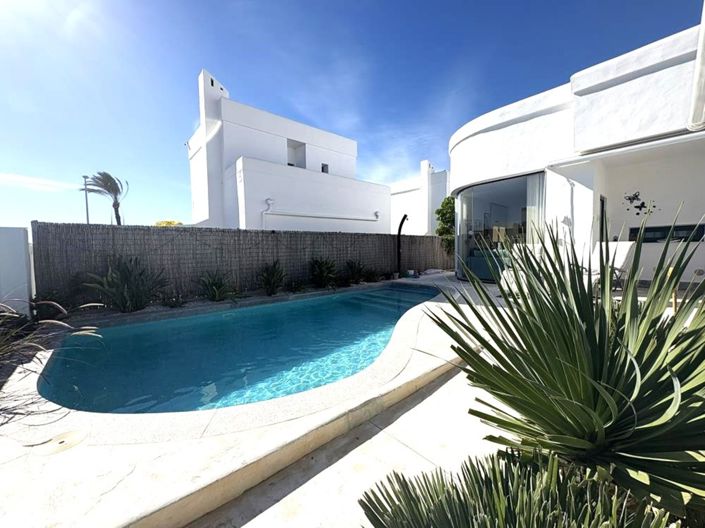 Image No.29-2 Bed Villa for sale