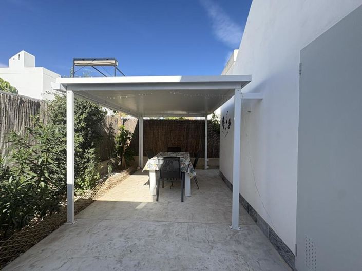 Image No.33-2 Bed Villa for sale