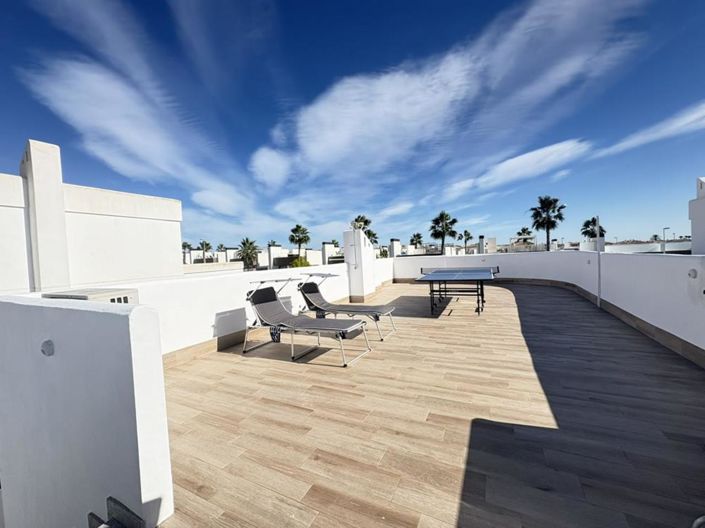 Image No.40-2 Bed Villa for sale