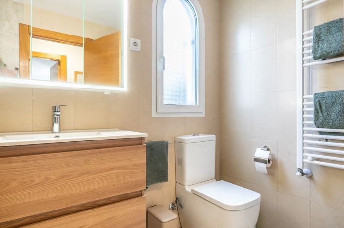 Image No.11-2 Bed Apartment for sale