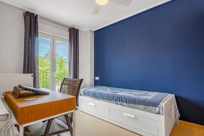 Image No.20-2 Bed Apartment for sale