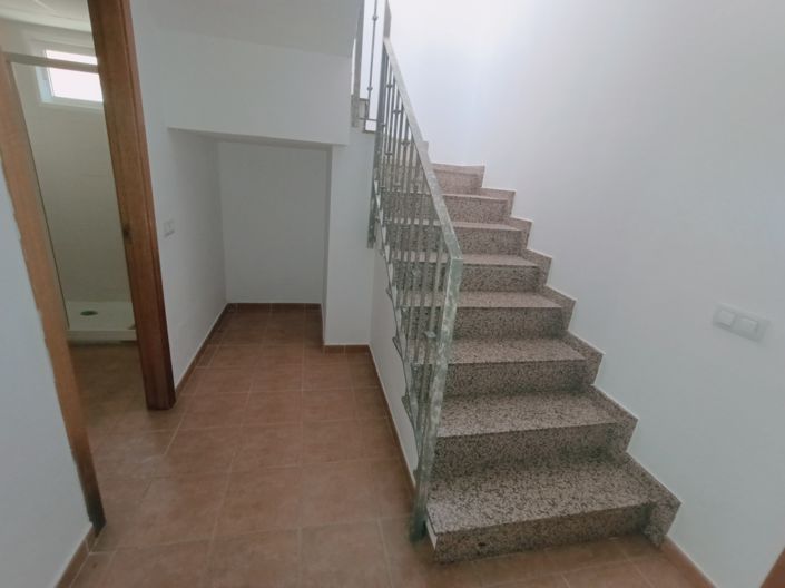 Image No.22-3 Bed Apartment for sale