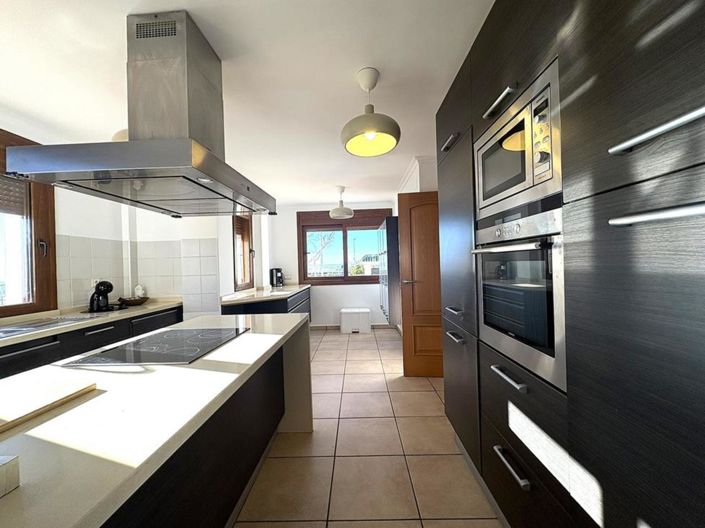 Image No.24-4 Bed Villa for sale