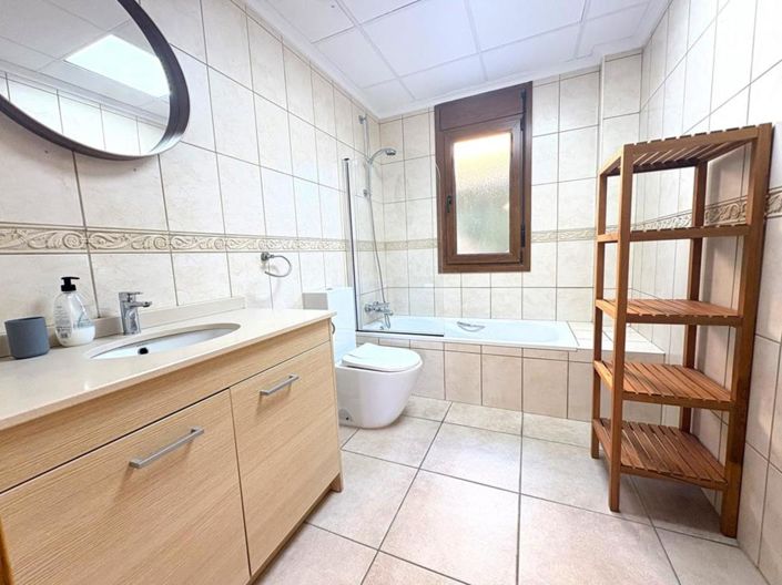 Image No.25-4 Bed Villa for sale