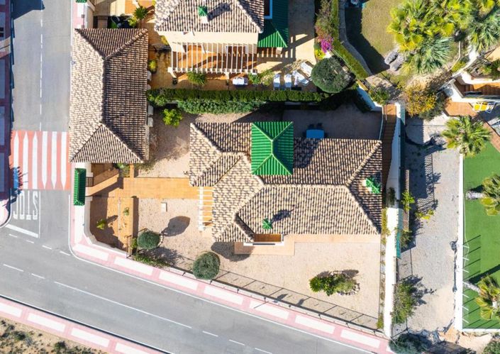 Image No.4-4 Bed Villa for sale