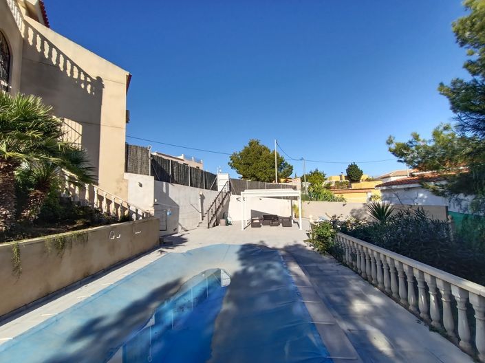 Image No.25-4 Bed Villa for sale