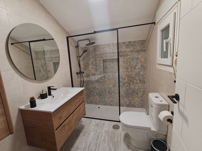 Image No.4-4 Bed Villa for sale