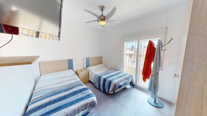 Image No.18-4 Bed Apartment for sale