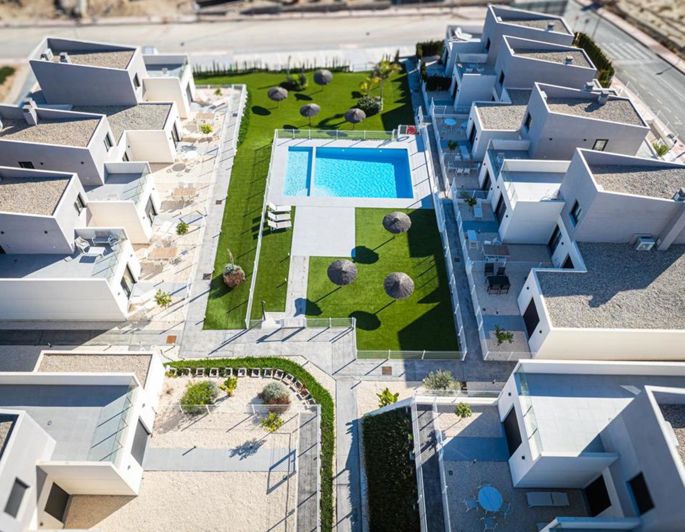 Image No.26-2 Bed Townhouse for sale