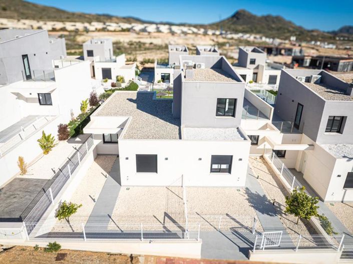 Image No.28-2 Bed Townhouse for sale