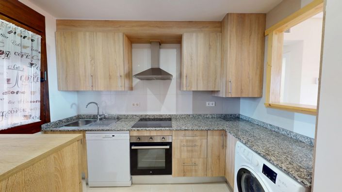 Image No.9-2 Bed Apartment for sale