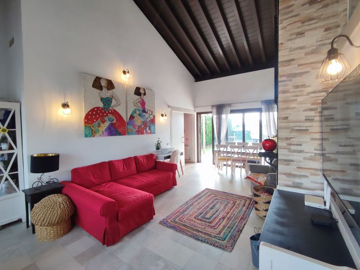 Image No.10-2 Bed Villa for sale