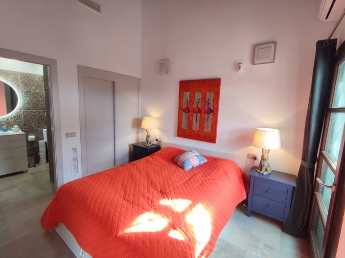 Image No.23-2 Bed Villa for sale