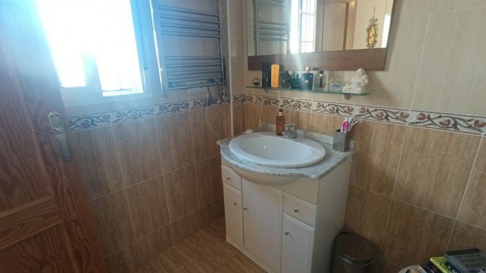 Image No.24-4 Bed Villa for sale