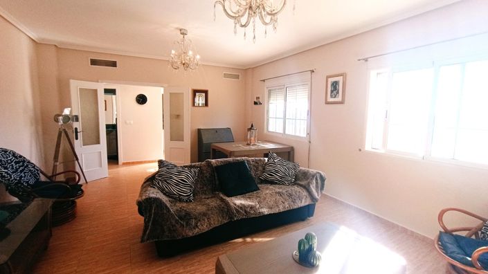 Image No.7-4 Bed Villa for sale