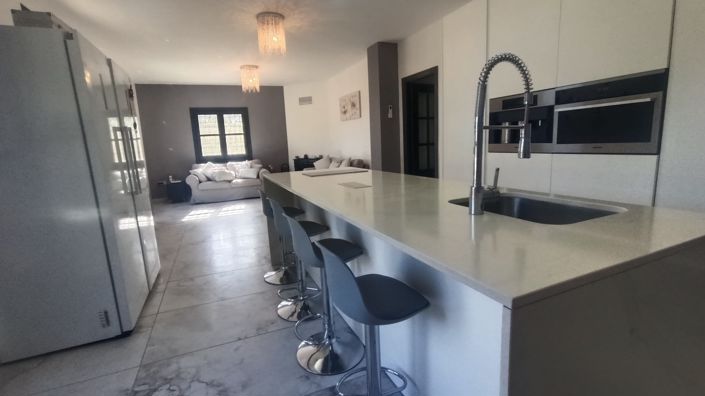 Image No.18-5 Bed Villa for sale