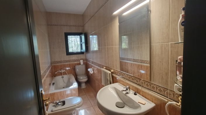 Image No.24-5 Bed Villa for sale