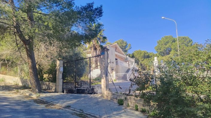 Image No.37-5 Bed Villa for sale