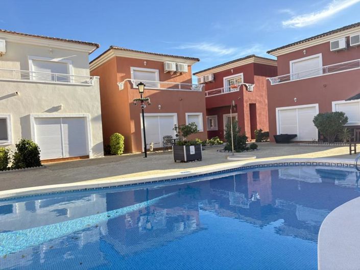 Image No.2-Villa de 2 chambres à vendre à Altaona Golf