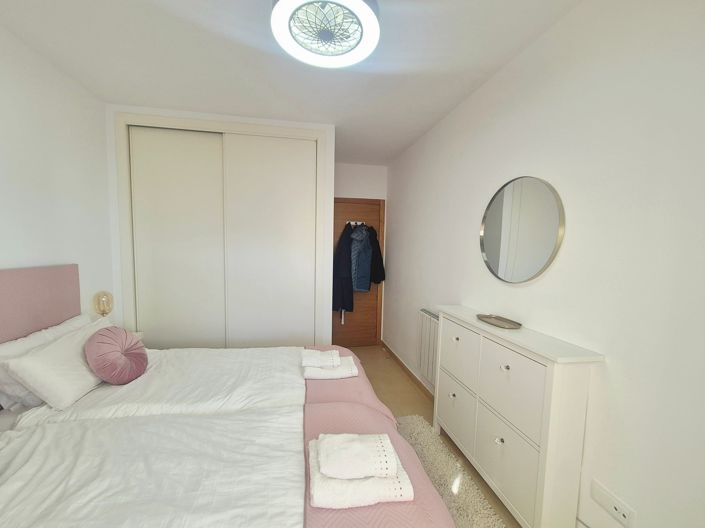 Image No.20-2 Bed Apartment for sale