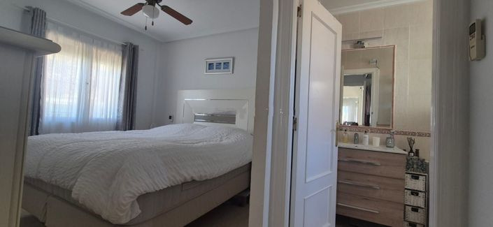 Image No.5-3 Bed Villa for sale