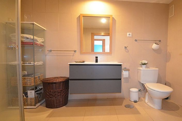 Image No.12-2 Bed Apartment for sale