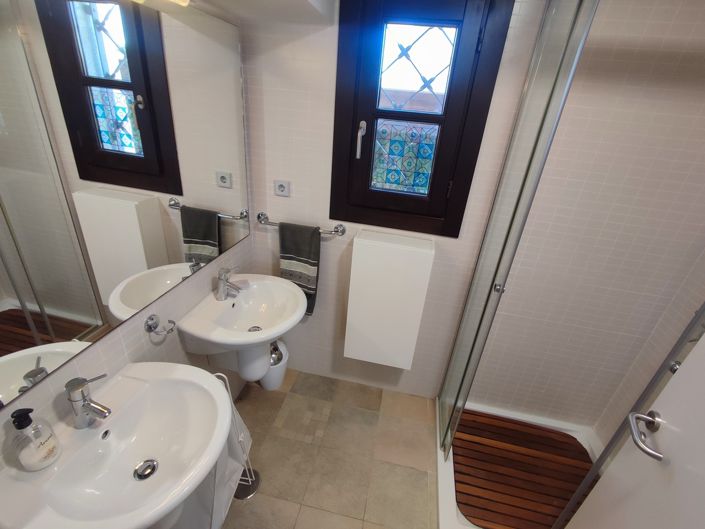 Image No.20-3 Bed Villa for sale