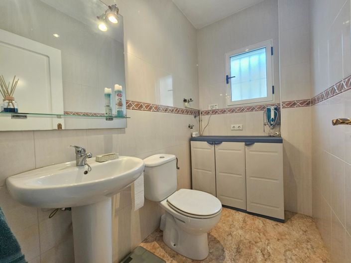 Image No.13-3 Bed Villa for sale