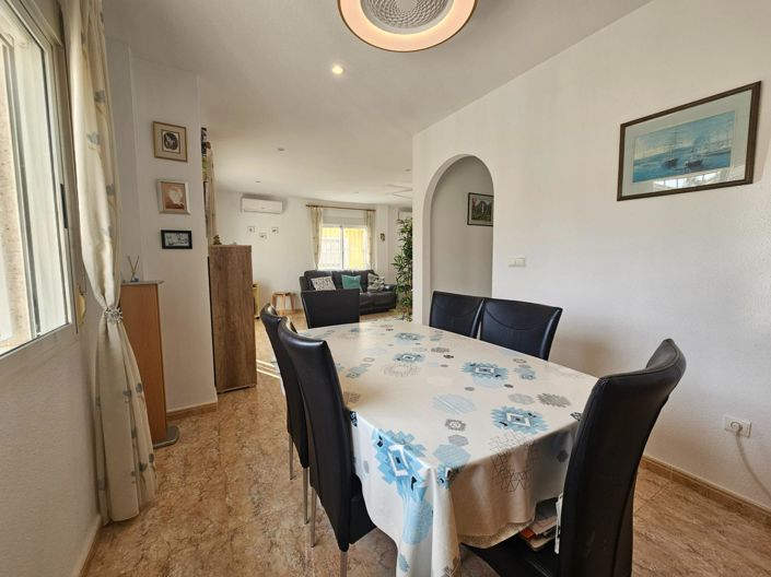 Image No.9-3 Bed Villa for sale