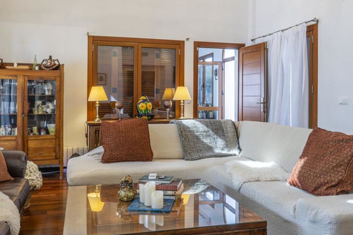 Image No.31-5 Bed Villa for sale