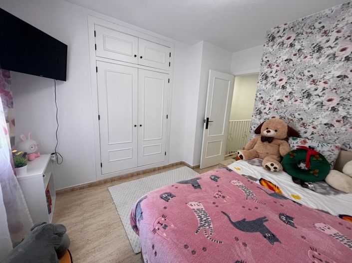 Image No.10-2 Bed Townhouse for sale