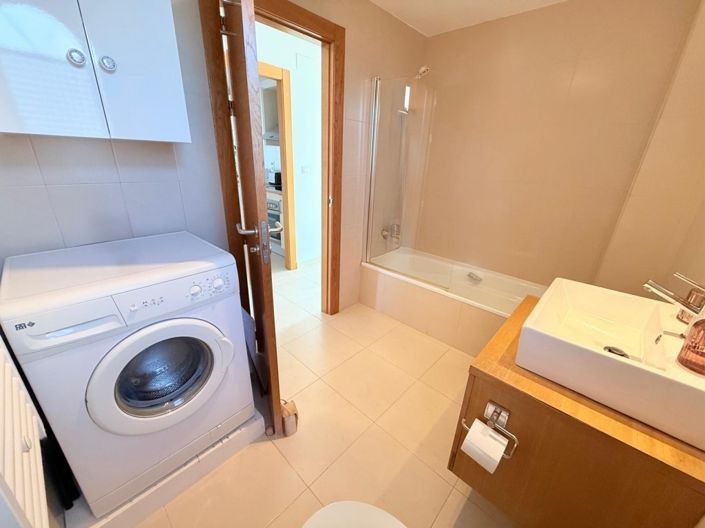 Image No.12-2 Bed Apartment for sale