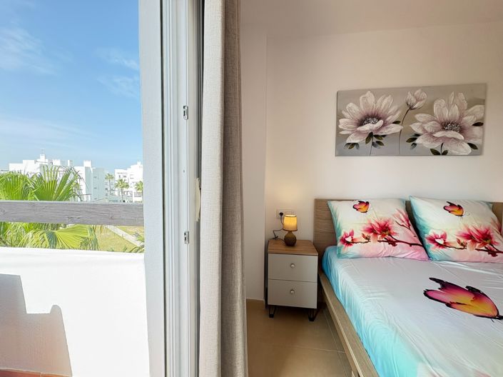 Image No.20-2 Bed Apartment for sale