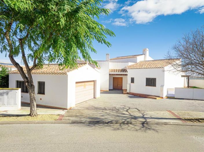 Image No.12-5 Bed Villa for sale