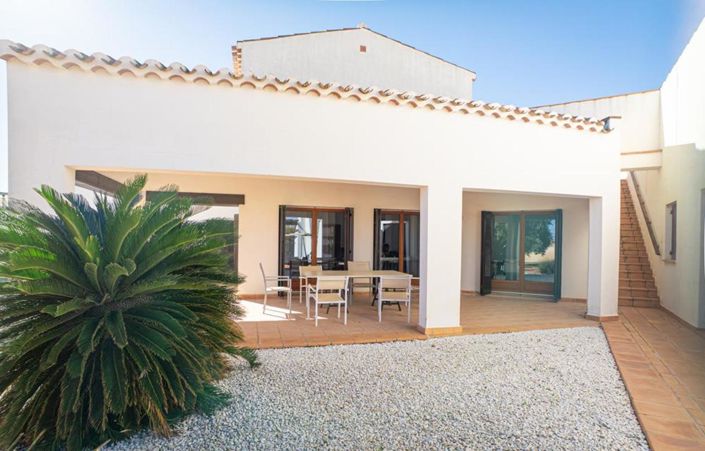 Image No.6-5 Bed Villa for sale