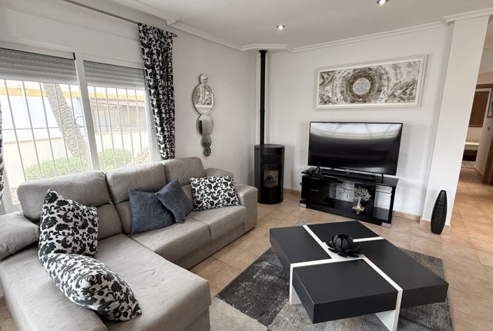 Image No.3-3 Bed Villa for sale