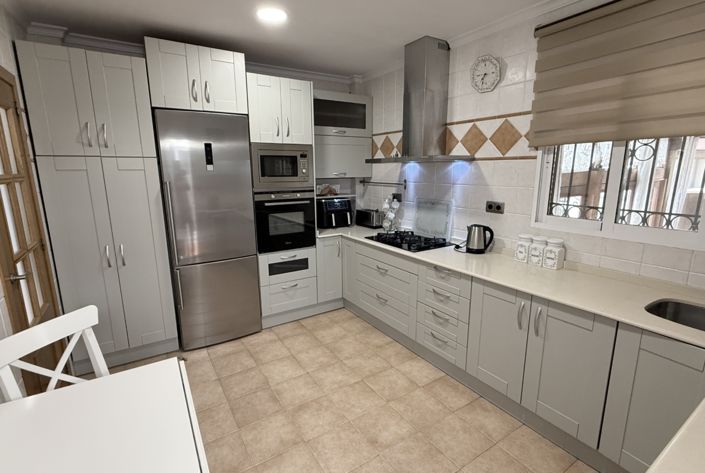 Image No.4-3 Bed Villa for sale