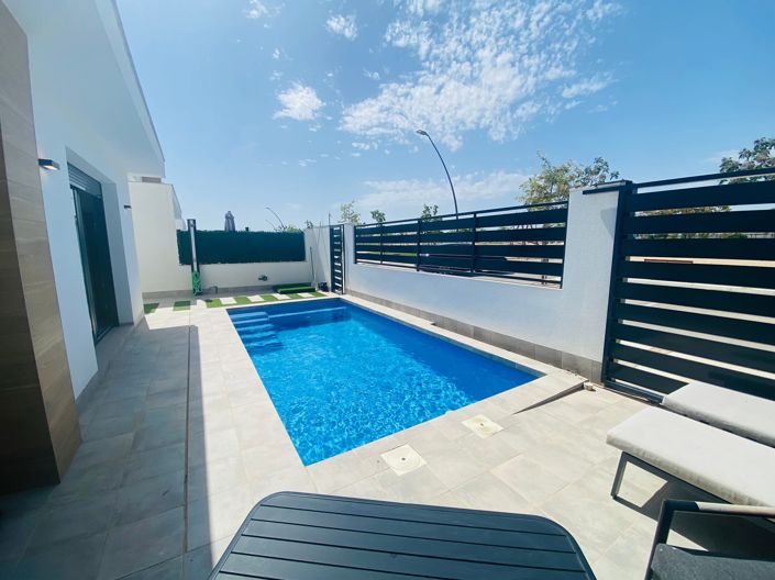 Image No.5-2 Bed Villa for sale