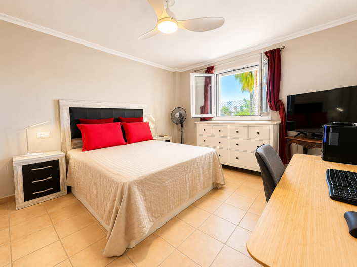 Image No.29-2 Bed Apartment for sale