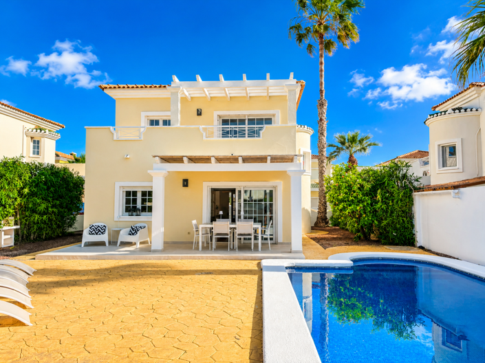 Image No.10-3 Bed Villa for sale