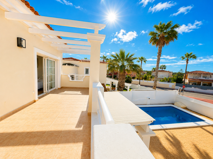 Image No.37-3 Bed Villa for sale