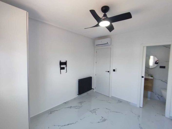 Image No.21-2 Bed Apartment for sale